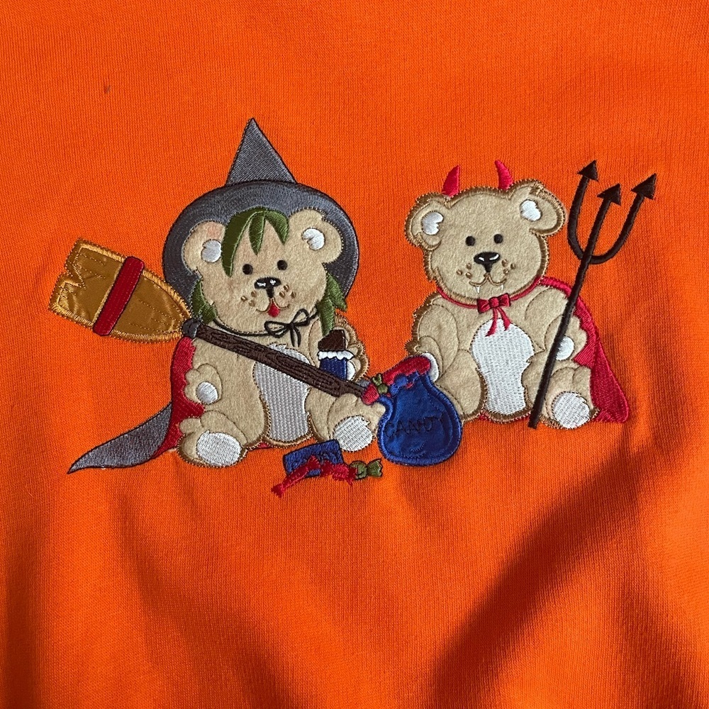 Halloween Trick-Or-Treat vintage Embroidered Grandmacore Sweatshirt Unisex Large - Picture 2 of 5